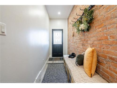 170 Ray Street N, Hamilton, ON - Indoor Photo Showing Other Room