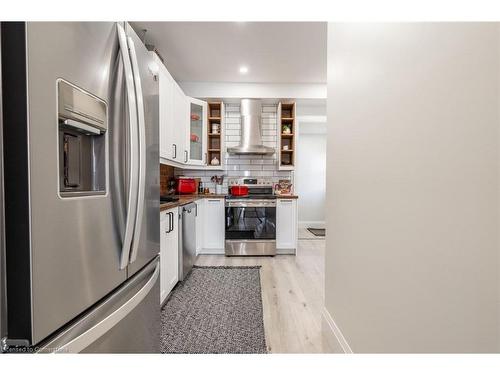 170 Ray Street N, Hamilton, ON - Indoor Photo Showing Kitchen