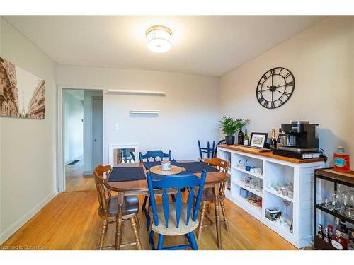 10 Warren Avenue, Hamilton, ON - Indoor Photo Showing Dining Room