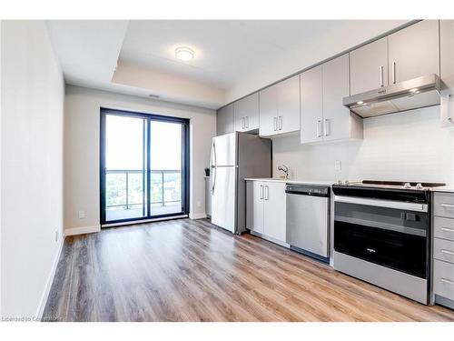 1506-15 Queen Street S, Hamilton, ON - Indoor Photo Showing Kitchen With Stainless Steel Kitchen