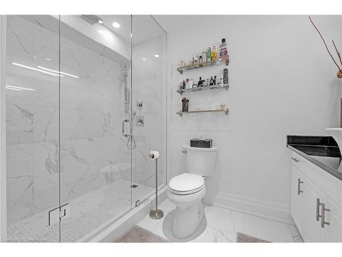 903-1237 North Shore Boulevard E, Burlington, ON - Indoor Photo Showing Bathroom