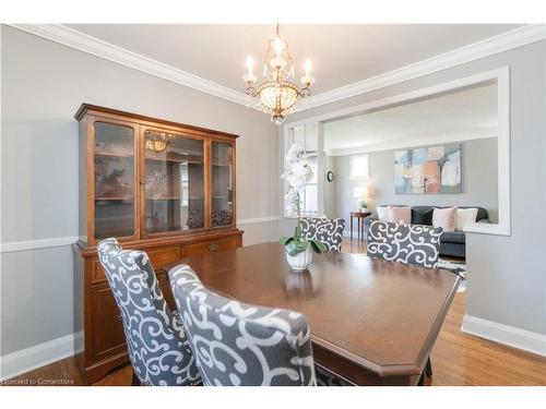 28 Walter Avenue S, Hamilton, ON - Indoor Photo Showing Dining Room