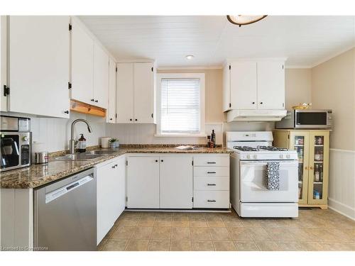 28 Walter Avenue S, Hamilton, ON - Indoor Photo Showing Kitchen With Double Sink