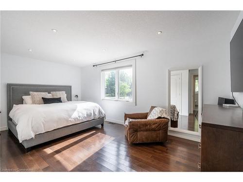 534 Evans Road, Waterdown, ON - Indoor Photo Showing Bedroom