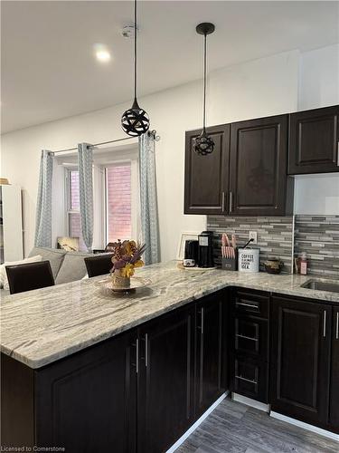 2-1152 King Street E, Hamilton, ON - Indoor Photo Showing Kitchen