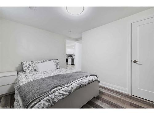 360 Sanatorium Road, Hamilton, ON - Indoor Photo Showing Bedroom