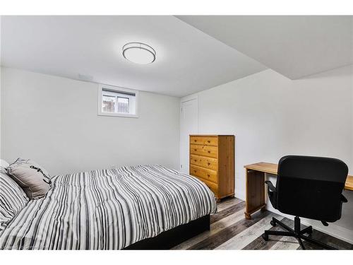 360 Sanatorium Road, Hamilton, ON - Indoor Photo Showing Bedroom