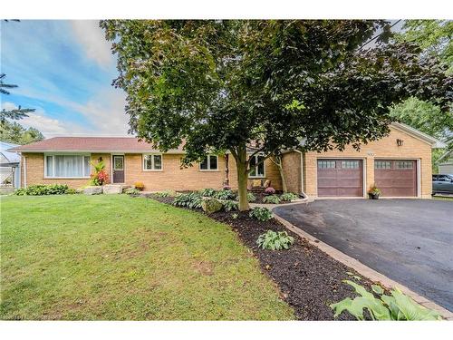 900 Beeforth Road, Millgrove, ON - Outdoor With Facade