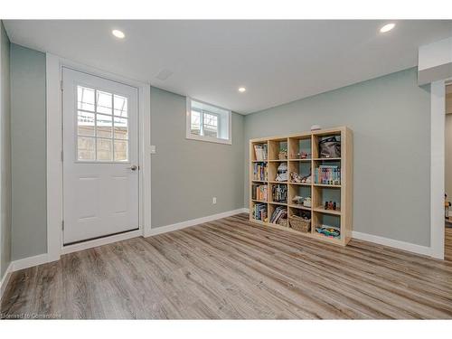 900 Beeforth Road, Millgrove, ON - Indoor Photo Showing Other Room