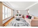 111 Nugent Drive, Hamilton, ON  - Indoor Photo Showing Living Room 