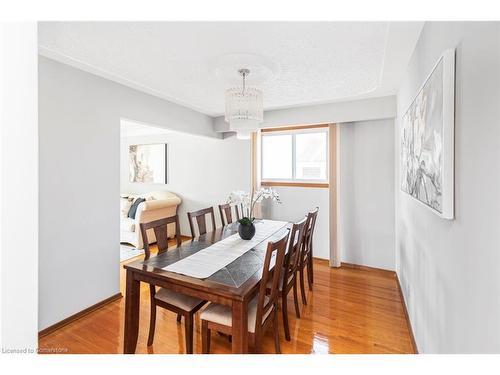 111 Nugent Drive, Hamilton, ON - Indoor Photo Showing Dining Room