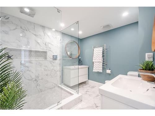 801-442 Maple Avenue, Burlington, ON - Indoor Photo Showing Bathroom