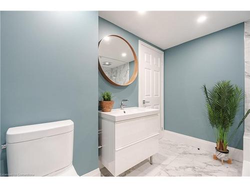 801-442 Maple Avenue, Burlington, ON - Indoor Photo Showing Bathroom