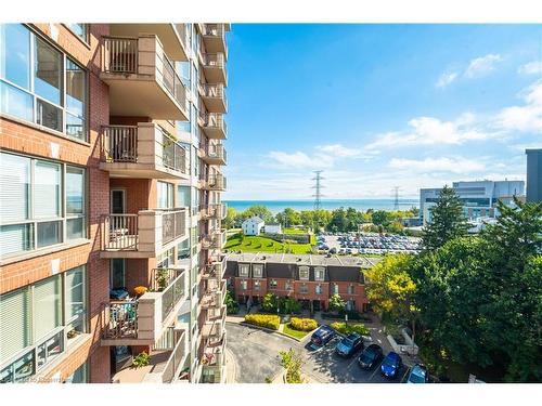 801-442 Maple Avenue, Burlington, ON - Outdoor With Balcony