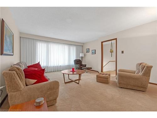 70 Orsett Street, Oakville, ON - Indoor Photo Showing Living Room