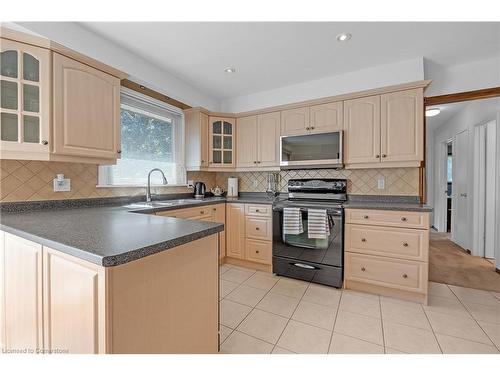 70 Orsett Street, Oakville, ON - Indoor Photo Showing Kitchen With Double Sink