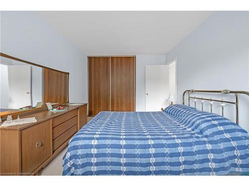 70 Orsett Street, Oakville, ON - Indoor Photo Showing Bedroom