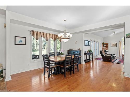 208 6Th Concession Rd E, Flamborough, ON - Indoor Photo Showing Dining Room