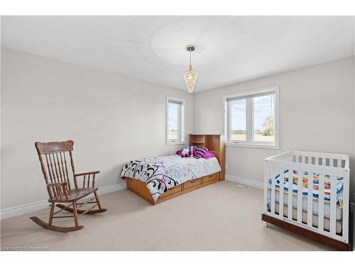 208 6Th Concession Rd E, Flamborough, ON - Indoor Photo Showing Bedroom