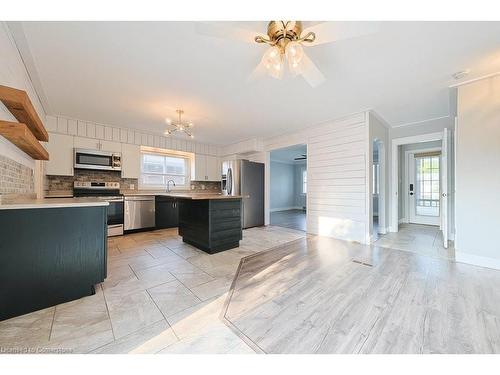 Upper-87 Margery Avenue, St. Catharines, ON - Indoor Photo Showing Kitchen