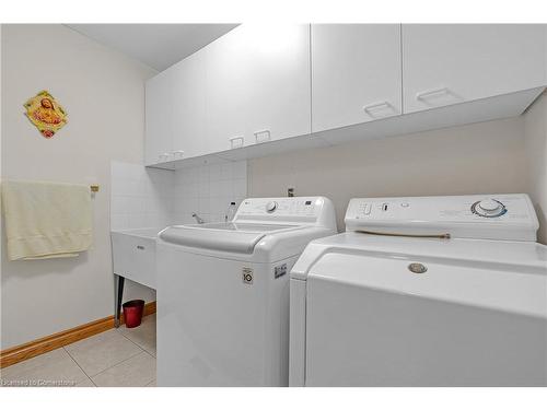 10 Embassy Drive, Hamilton, ON - Indoor Photo Showing Laundry Room