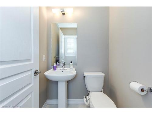 386 Belcourt Common, Oakville, ON - Indoor Photo Showing Bathroom