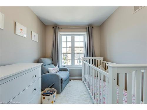 386 Belcourt Common, Oakville, ON - Indoor Photo Showing Bedroom