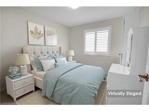 35-6 Chestnut Drive, Grimsby, ON - Indoor Photo Showing Bedroom