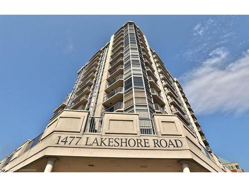 301-1477 Lakeshore Road, Burlington, ON - Outdoor With Facade