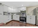 38 Lake Avenue N, Hamilton, ON  - Indoor Photo Showing Kitchen 