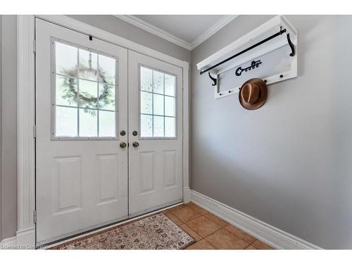 5106 Tree Court, Burlington, ON - Indoor Photo Showing Other Room