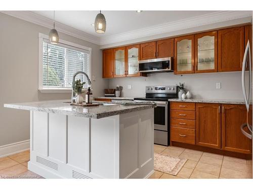 5106 Tree Court, Burlington, ON - Indoor Photo Showing Kitchen