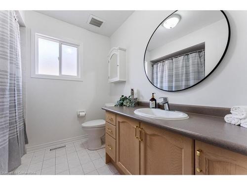 5106 Tree Court, Burlington, ON - Indoor Photo Showing Bathroom