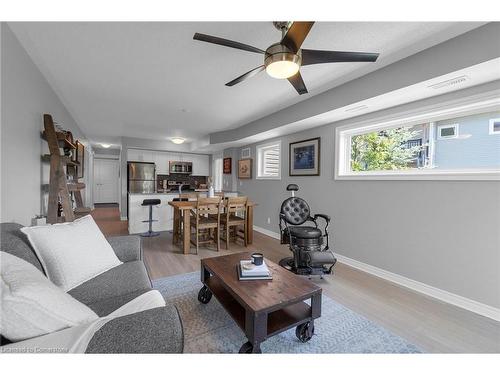 201-10 Brandy Lane, Collingwood, ON - Indoor Photo Showing Living Room