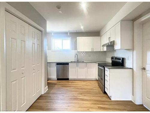 A7-540 King Street E, Hamilton, ON - Indoor Photo Showing Kitchen