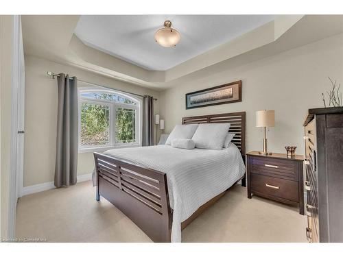 12 Sims Lock Road, Caledonia, ON - Indoor Photo Showing Bedroom