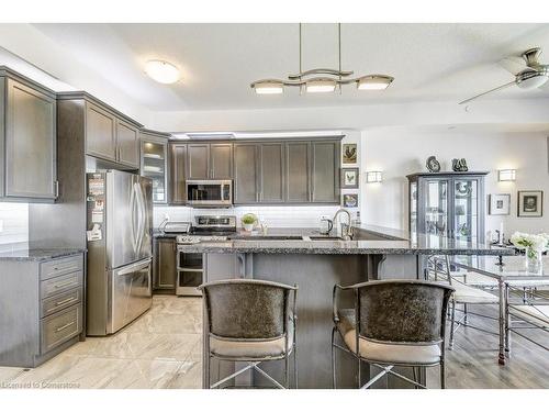 627-125 Shoreview Place, Stoney Creek, ON - Indoor Photo Showing Kitchen With Stainless Steel Kitchen With Upgraded Kitchen