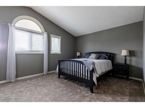 45 Tartan Drive, Caledonia, ON - Indoor Photo Showing Bedroom