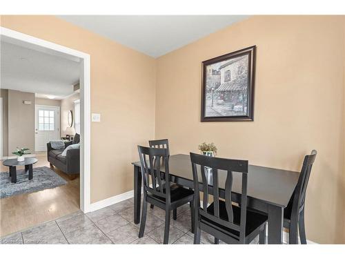 20 Slater Court, Hamilton, ON - Indoor Photo Showing Dining Room