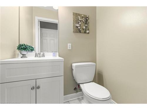 20 Slater Court, Hamilton, ON - Indoor Photo Showing Bathroom