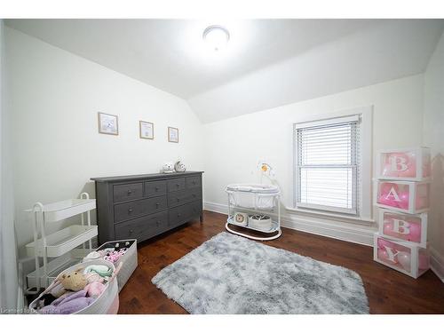 125 Cavell Avenue, Hamilton, ON - Indoor Photo Showing Bedroom