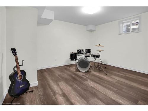 183 Chambers Drive, Ancaster, ON - Indoor Photo Showing Other Room