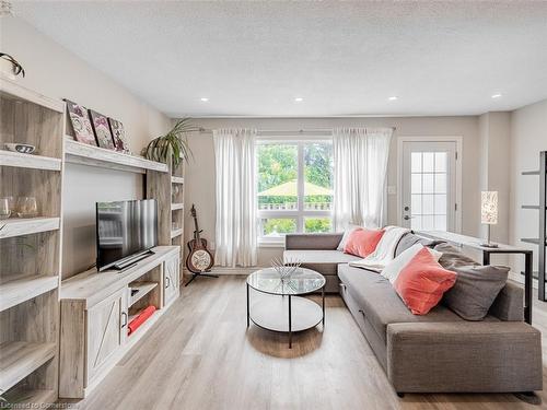 23-120 Quigley Road, Hamilton, ON - Indoor Photo Showing Living Room