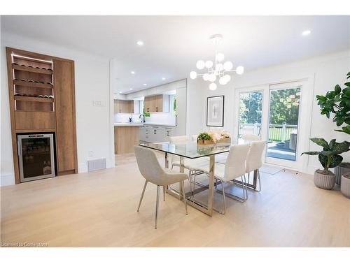 2260 Britannia Road, Burlington, ON - Indoor Photo Showing Dining Room