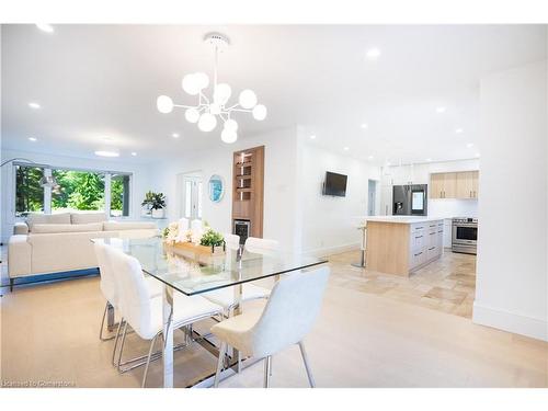 2260 Britannia Road, Burlington, ON - Indoor Photo Showing Dining Room