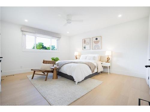 2260 Britannia Road, Burlington, ON - Indoor Photo Showing Bedroom