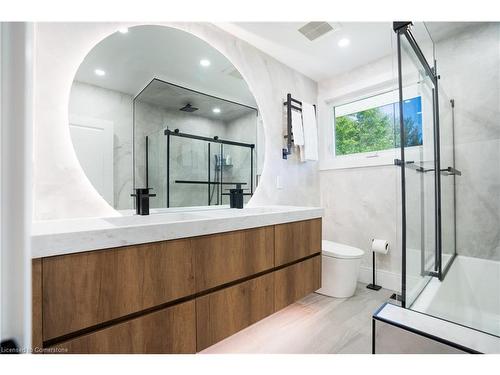 2260 Britannia Road, Burlington, ON - Indoor Photo Showing Bathroom