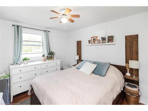 37 Powerview Avenue, St. Catharines, ON - Indoor Photo Showing Bedroom