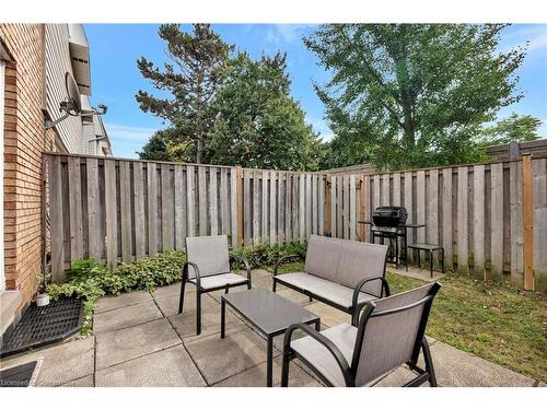 60-11 Harrisford Street, Hamilton, ON - Outdoor