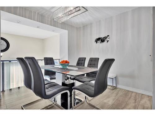 60-11 Harrisford Street, Hamilton, ON - Indoor Photo Showing Dining Room